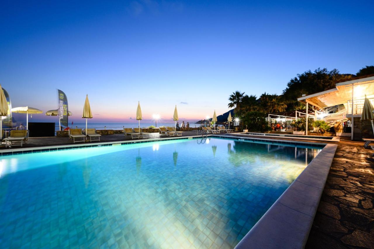 Villaggio Stella Del Sud & Resort Pisciotta Exterior foto